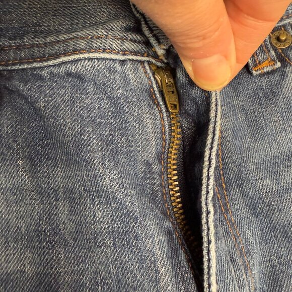 Men' J. CREW The Sutton‎ Sexy Fit Straight Leg Mid-Wash Jeans- Size 30x30 - Picture 8 of 10